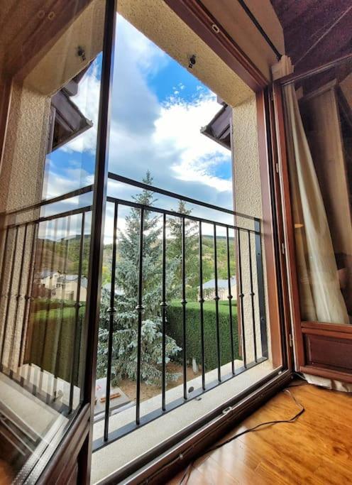 Le Nid Du Bouvreuil Apartment Angoustrine Екстериор снимка